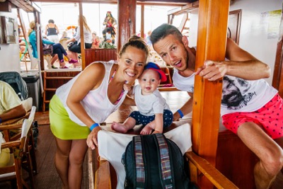 Lucia a Peter Švaralovci so synčekom, ktorí založili projekt Fitshaker.sk