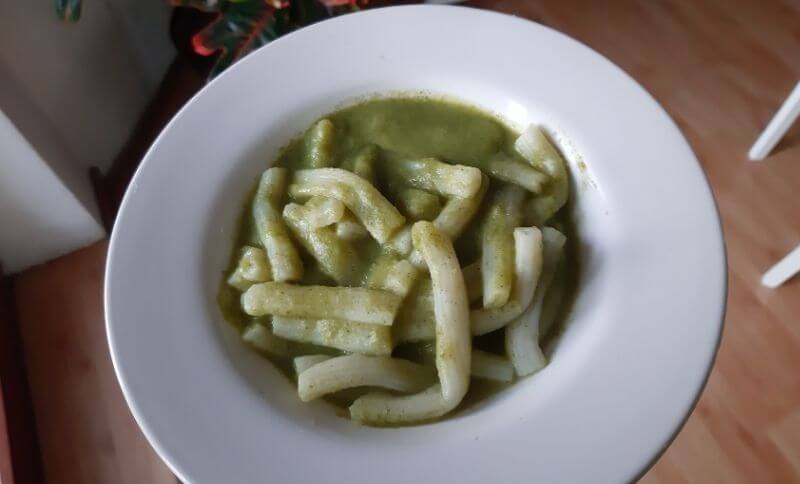 Penne s brokolicovou omáčkou
