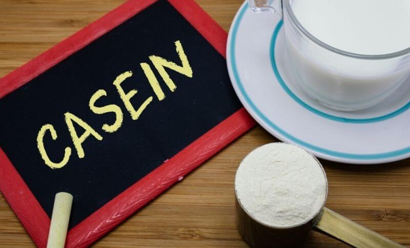 Kazeínový proteín je vhodné piť pred spaním
