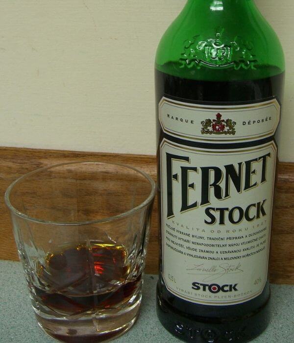 Pohár Fernet Stock spolu s fľašou