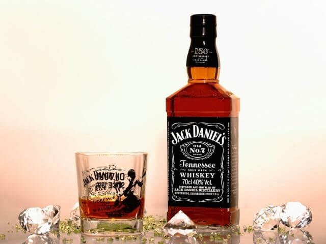 Jack Daniel's - história a tipy na drinky