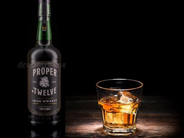 Proces výroby známej whiskey Proper No. Twelve